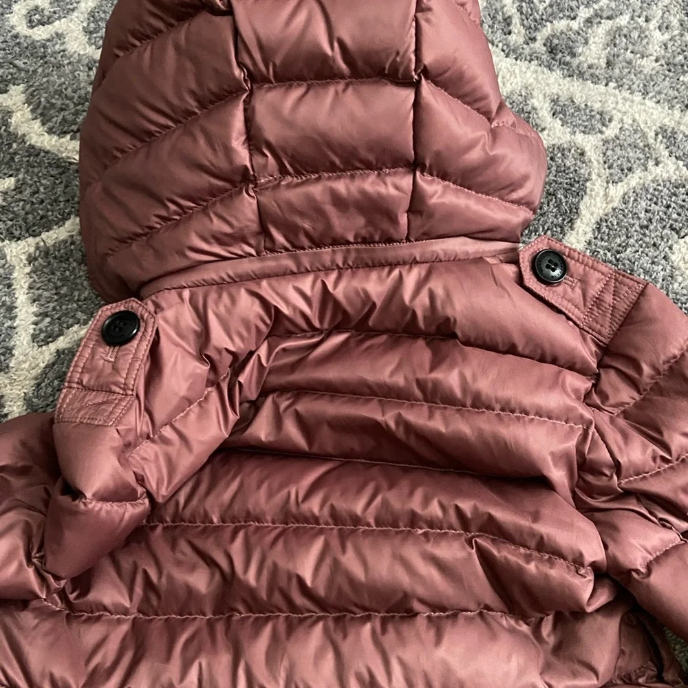 Burberry Kids Puffer Jacket in Burgundy - Picture 10 of 12